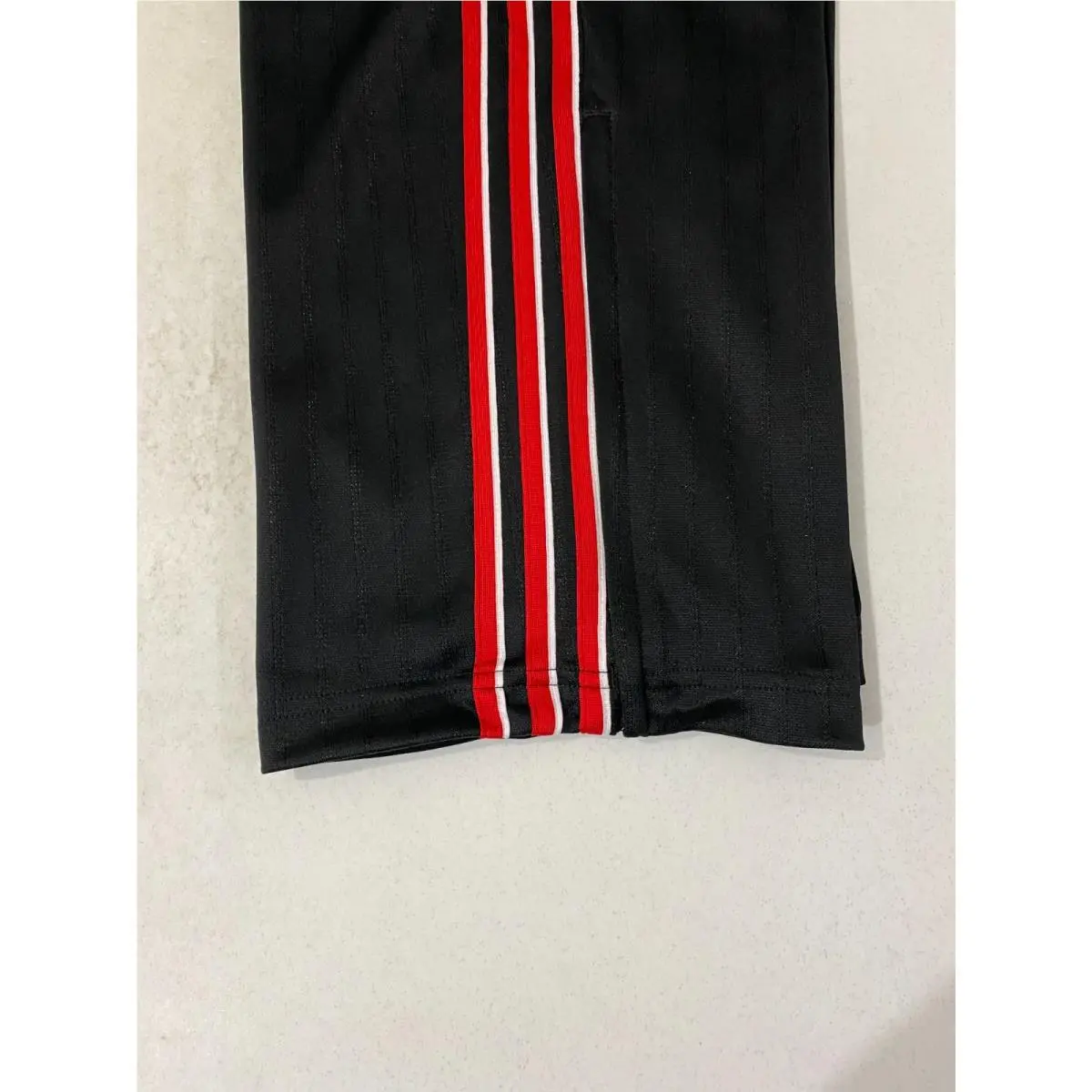 Adidas clothing - Black Better Scarlet 5