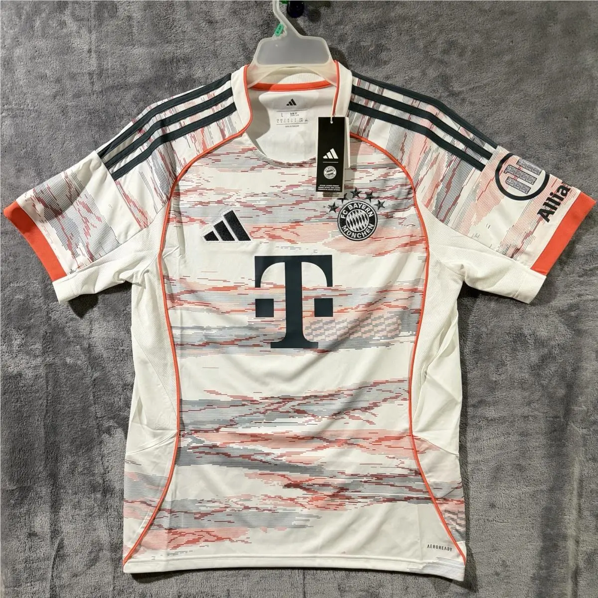 Adidas FC Bayern München 25/26 Away Soccer Jersey JJ2143 Men’s Size Large