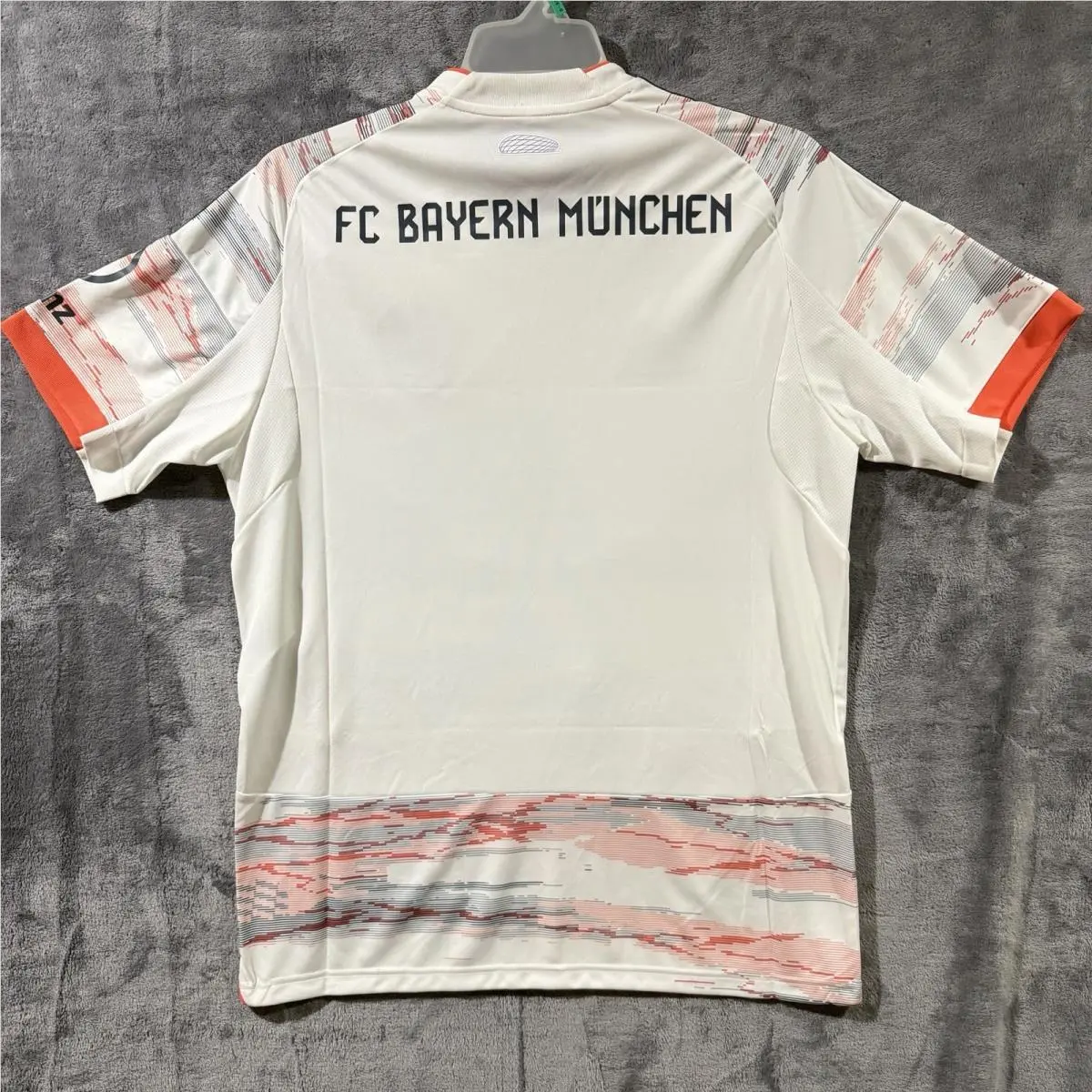 Adidas clothing - White 0