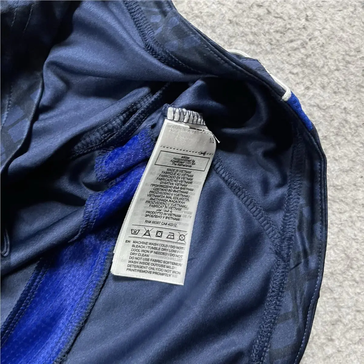 Adidas clothing - Blue 6