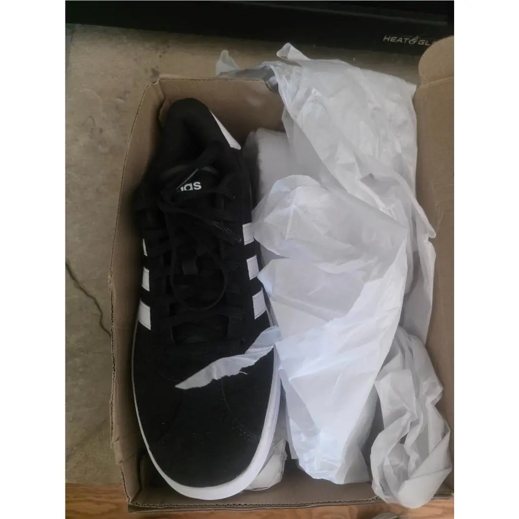 Adidas shoes - White (UPC: 0191028637375) 0