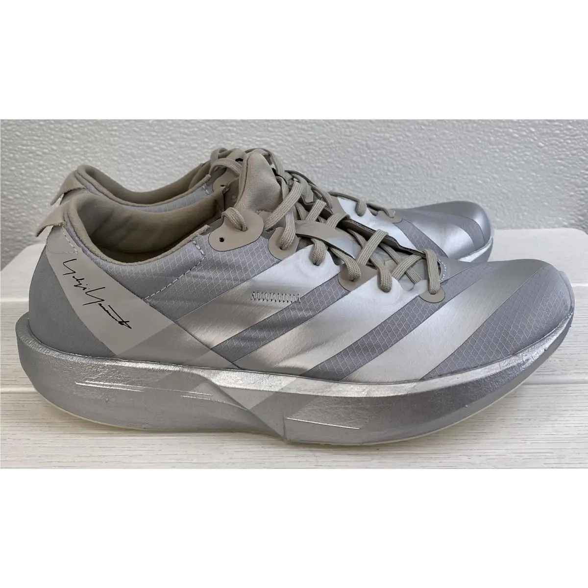 Adidas shoes - Silver (UPC: 198322574566) 0