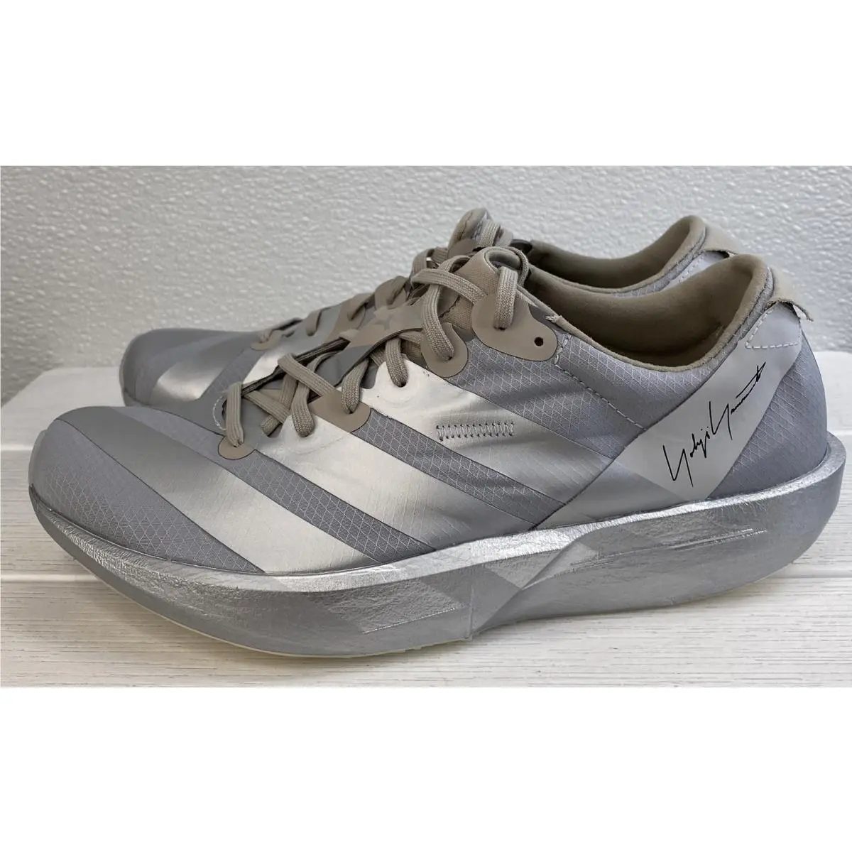Adidas shoes - Silver (UPC: 198322574566) 2