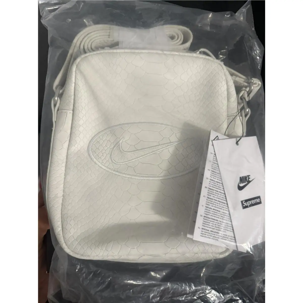 Supreme x Nike Leather Shoulder Bag White SS25 in Bag