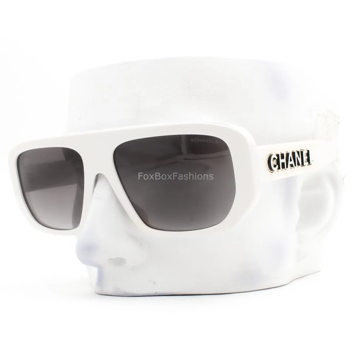 Sunglasses ch5556U 1828/S6 Polished Greige White Gold Outline Logo W/case by Chanel