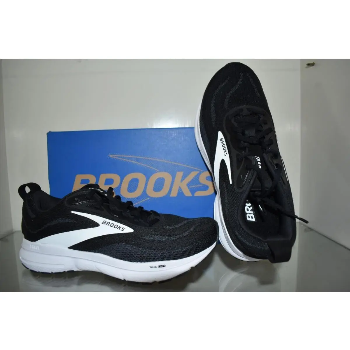Brooks shoes - Brooks Trace 4 - Trace - 120441 1D 090 - Black 0