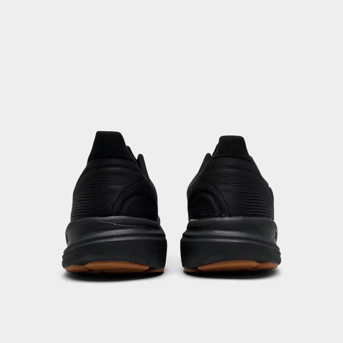 Brooks shoes - 1104681D 072 - Black/Black/Gum 6