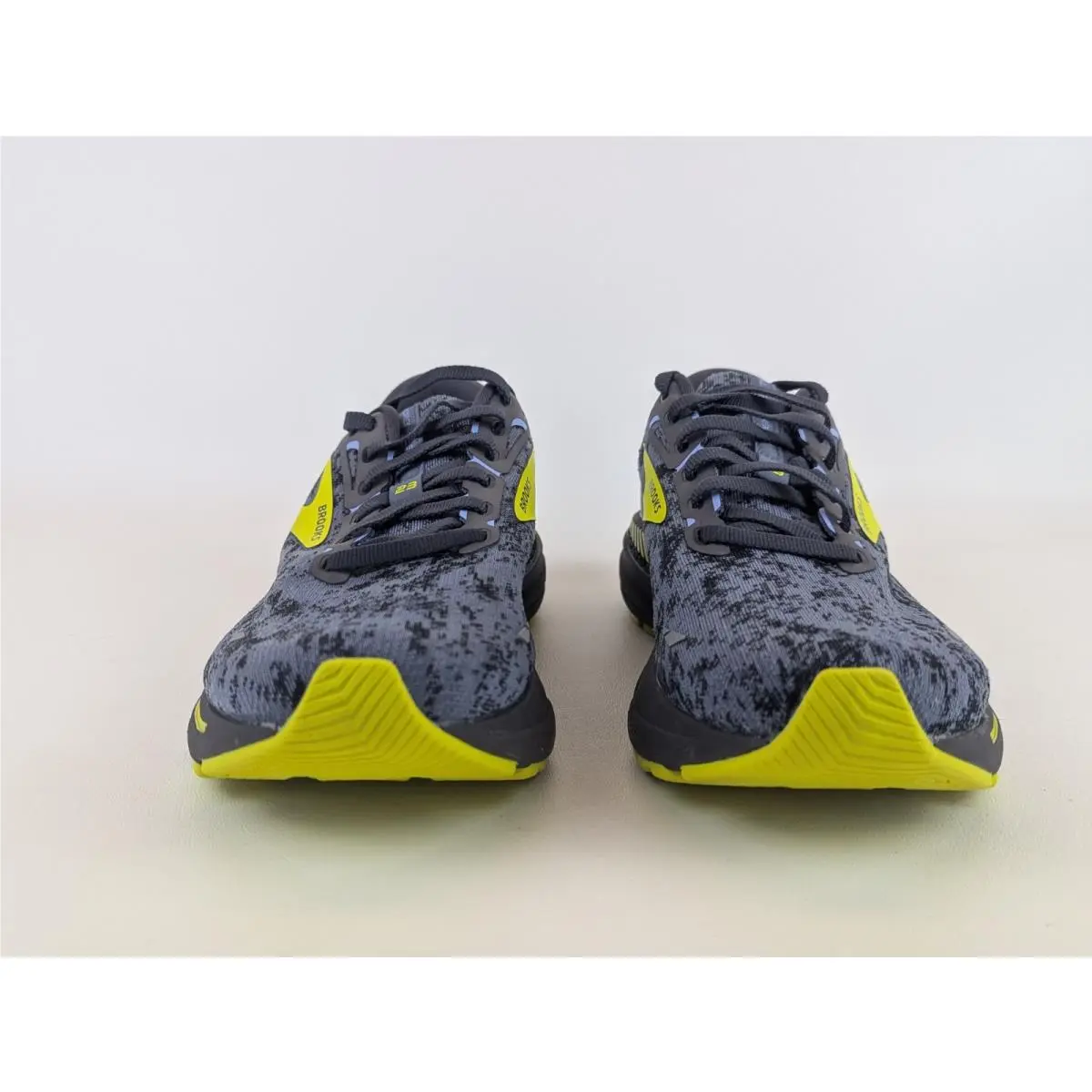 Brooks shoes - Brooks Adrenaline GTS 23 - Adrenaline GTS - 1103911d404 - Black Yellow 11