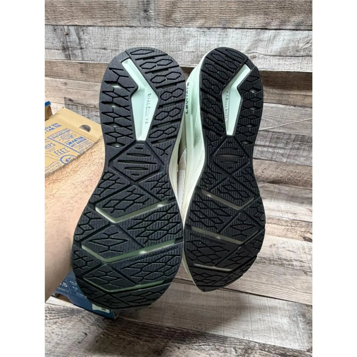 Brooks shoes - Brooks Levitate StealthFit 6 - Levitate StealthFit - Multicolor 7