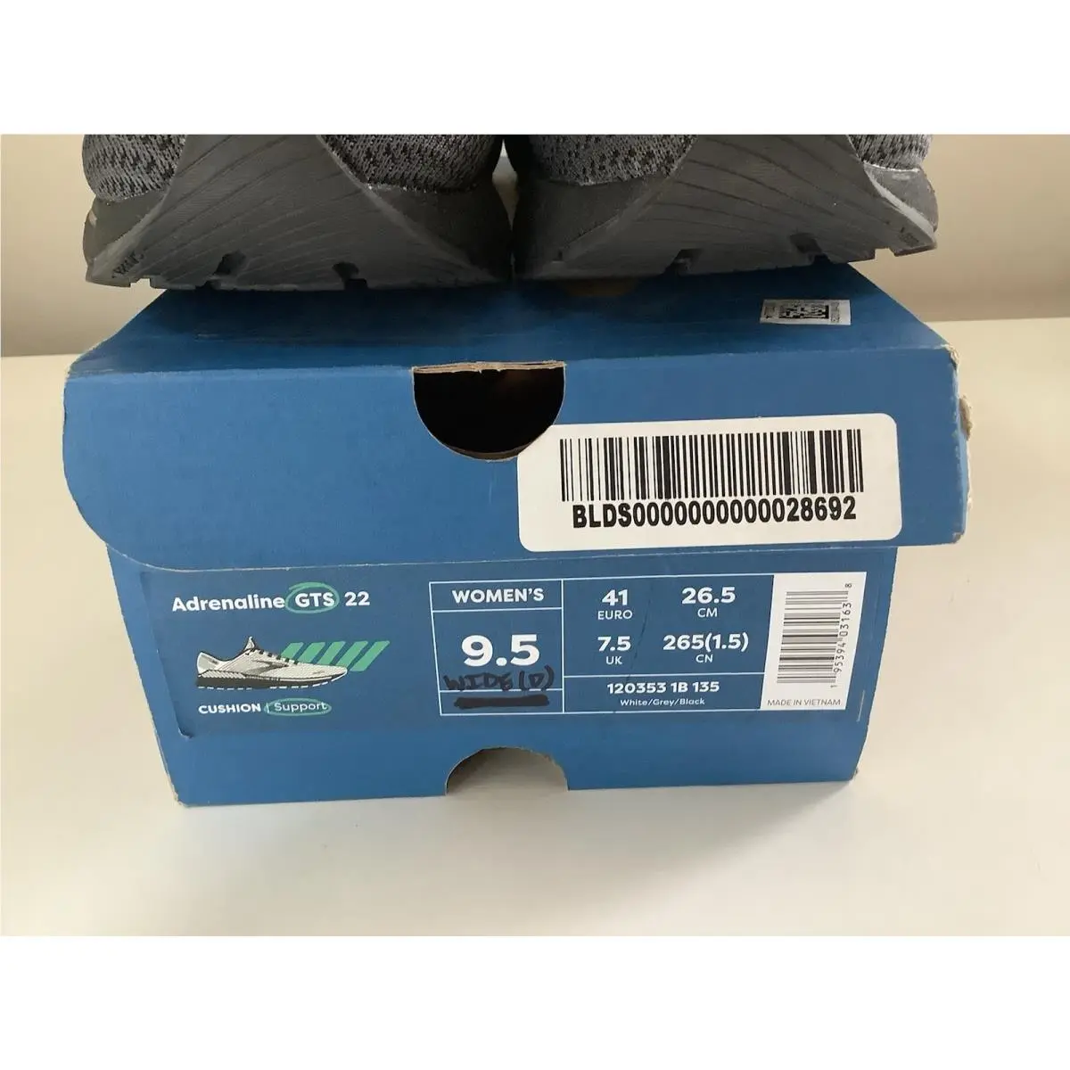 Brooks shoes - Brooks Adrenaline GTS 22 - Adrenaline GTS - Gray 3
