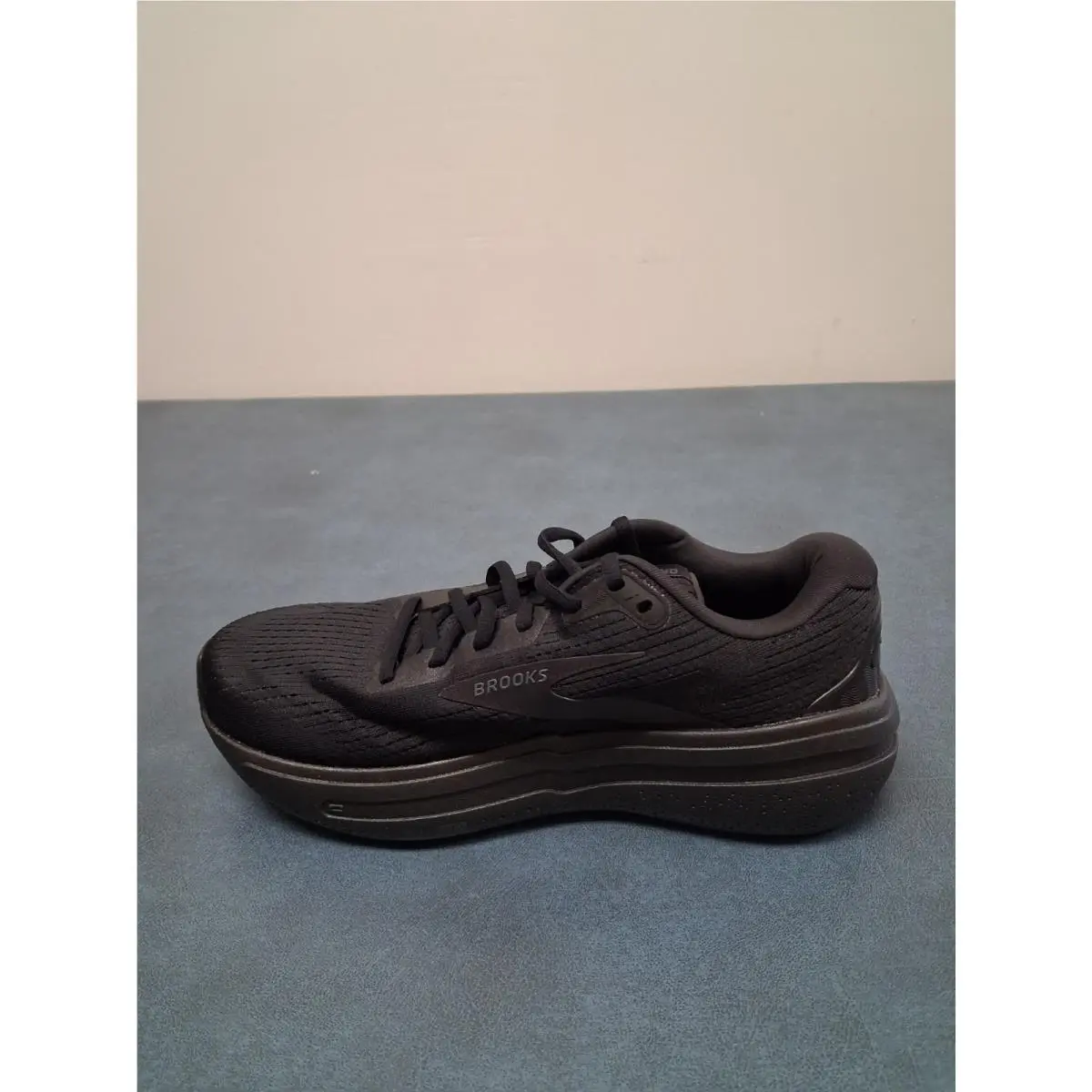Brooks shoes - Brooks Ghost Max 2 - Ghost Max - Black 2