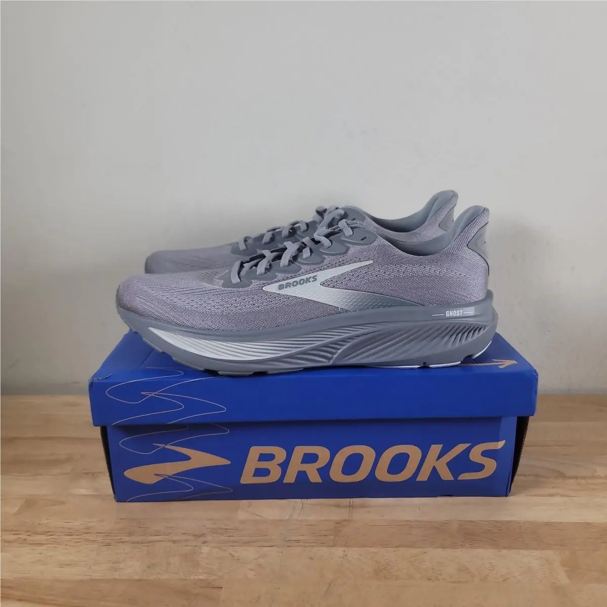 Brooks Ghost 17 110442-1D-041 Men’s 14 w/ Box