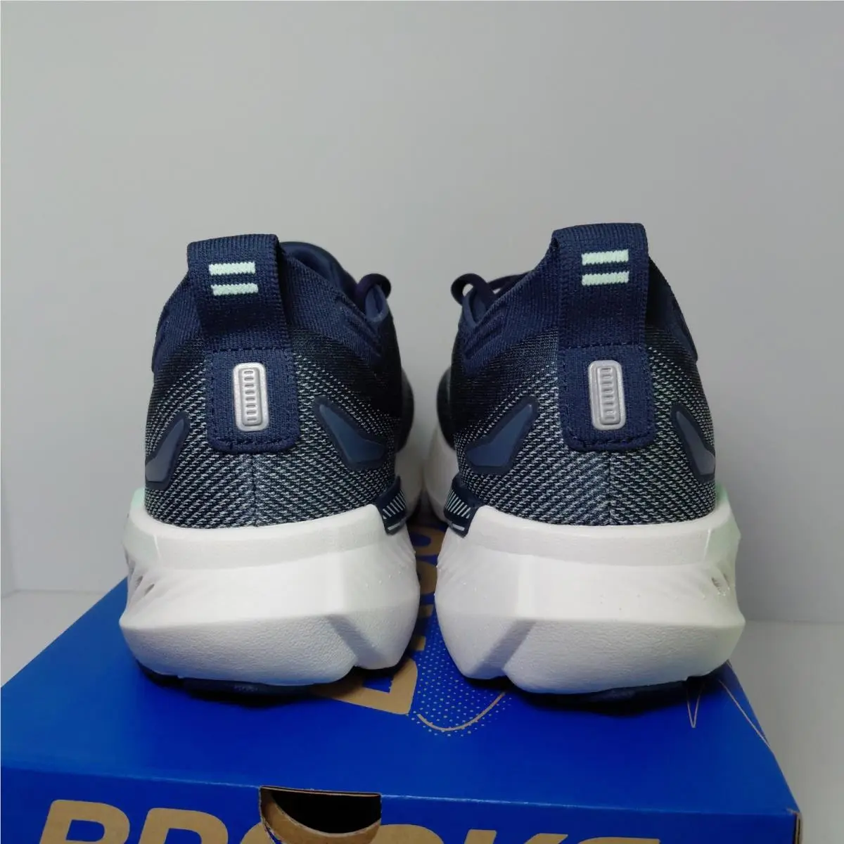 Brooks shoes - Brooks Glycerin 23 - Glycerin - Blue 3