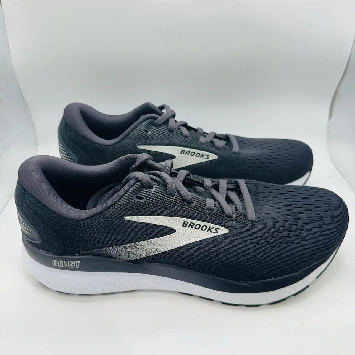 Brooks shoes - Brooks Ghost 16 - Ghost - 110418-1D-090 - Black 0