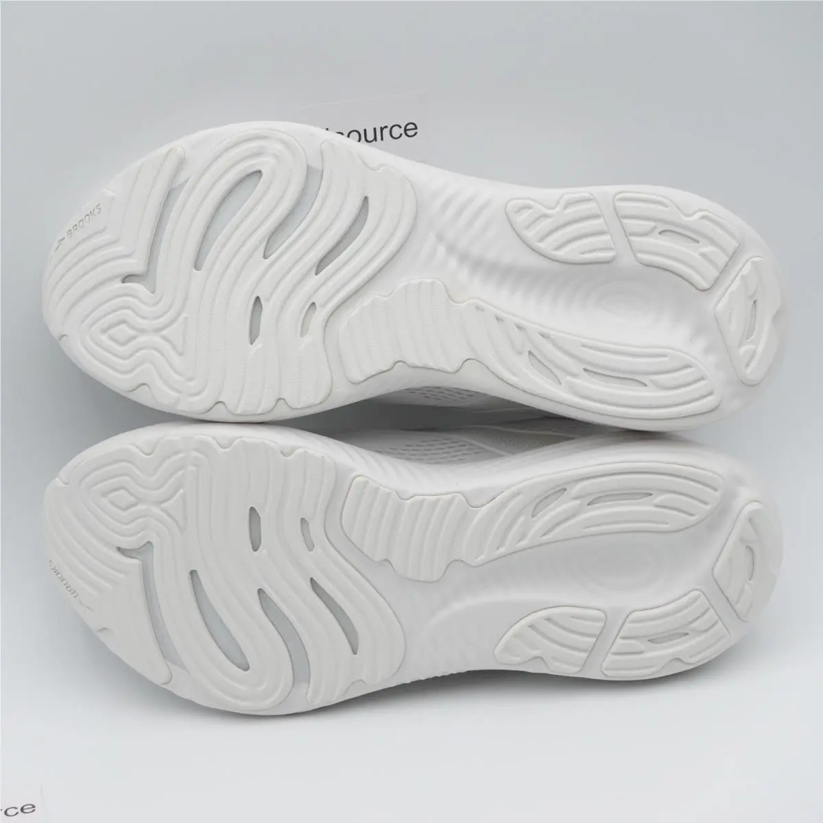 Brooks shoes - Brooks Glycerin 22 - Glycerin - 120434-1B-151 - White (UPC: 195394601558) 4