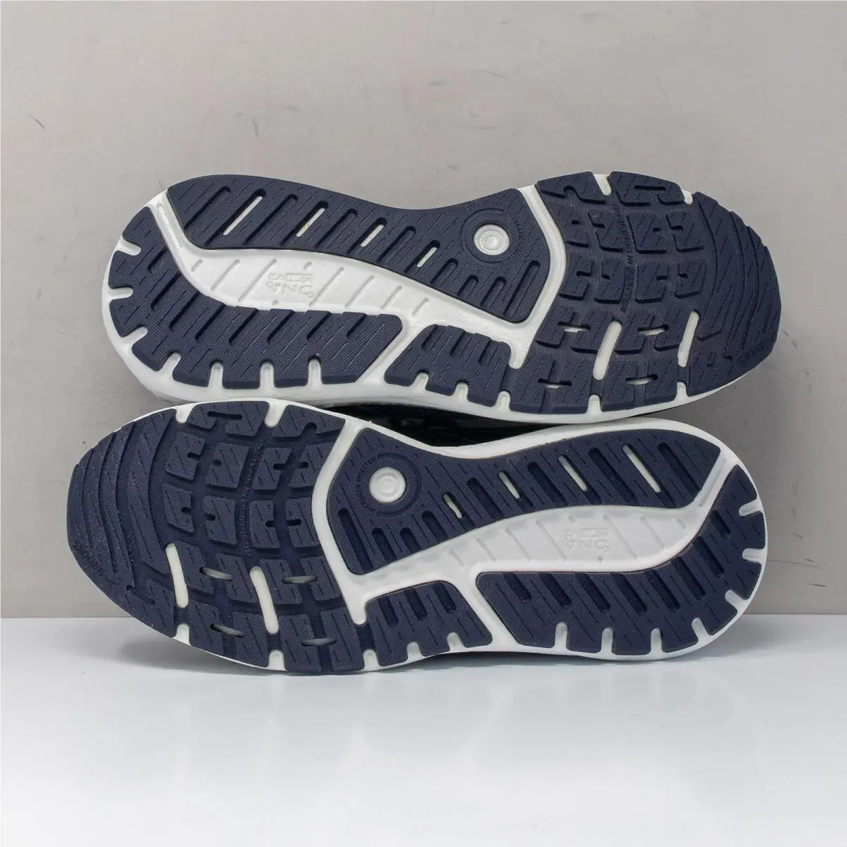Brooks shoes - Beast GTS 23 - Beast GTS - 1104011D495 - Blue (UPC: 195394320718) 2