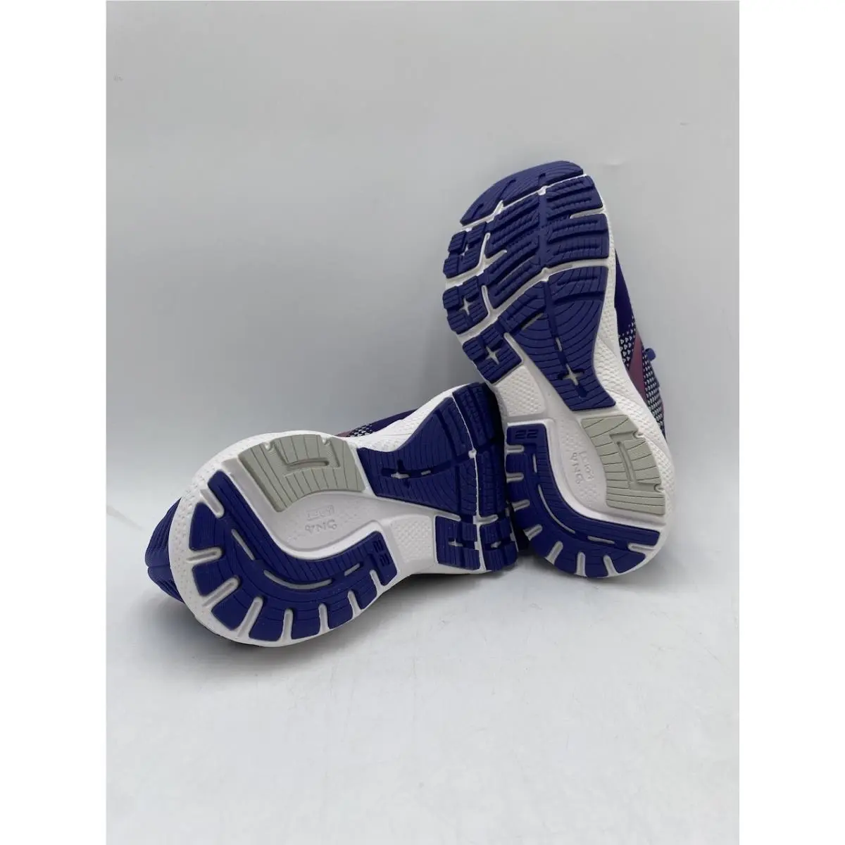 Brooks shoes - Brooks Adrenaline GTS 22 - Adrenaline GTS - Purple 7