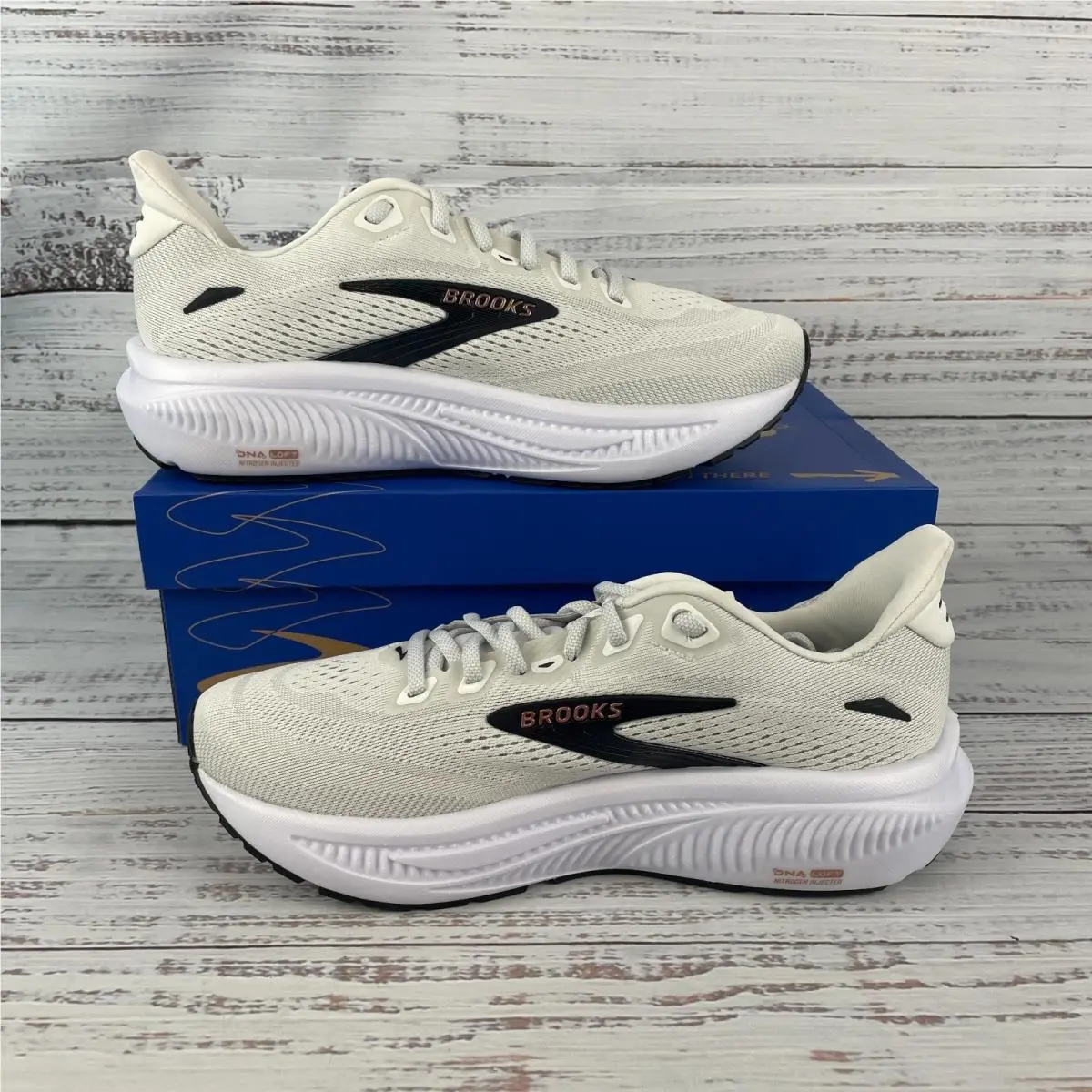 Brooks shoes - Brooks Ghost - Ghost - White (UPC: 195394872507) 0