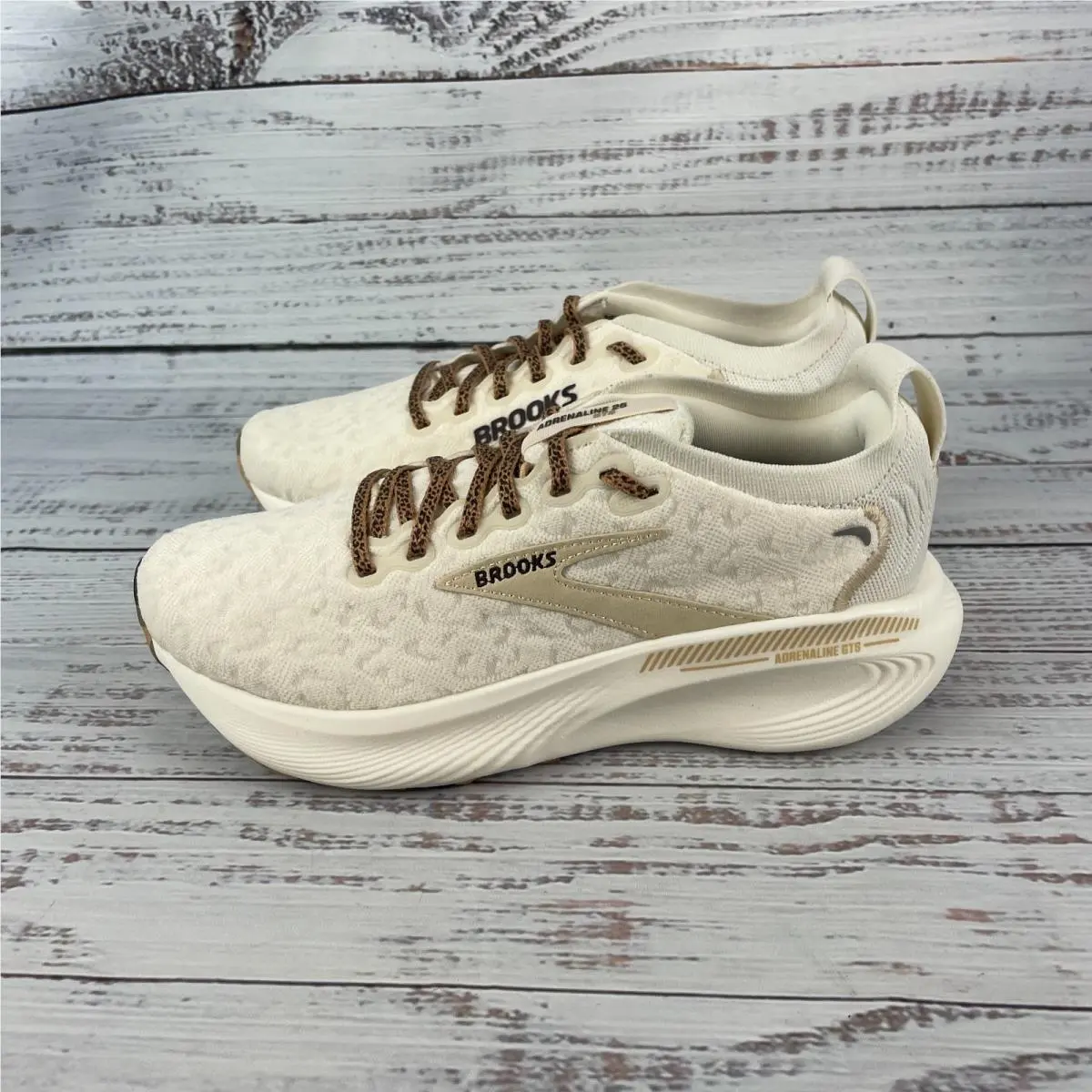 Brooks shoes - 1203711B067 - 120371-1B-067 - Cream (UPC: 195394907438) 5