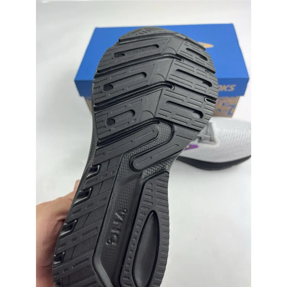 Brooks shoes - Brooks Launch 10 - Launch - Black/White/Violet 12