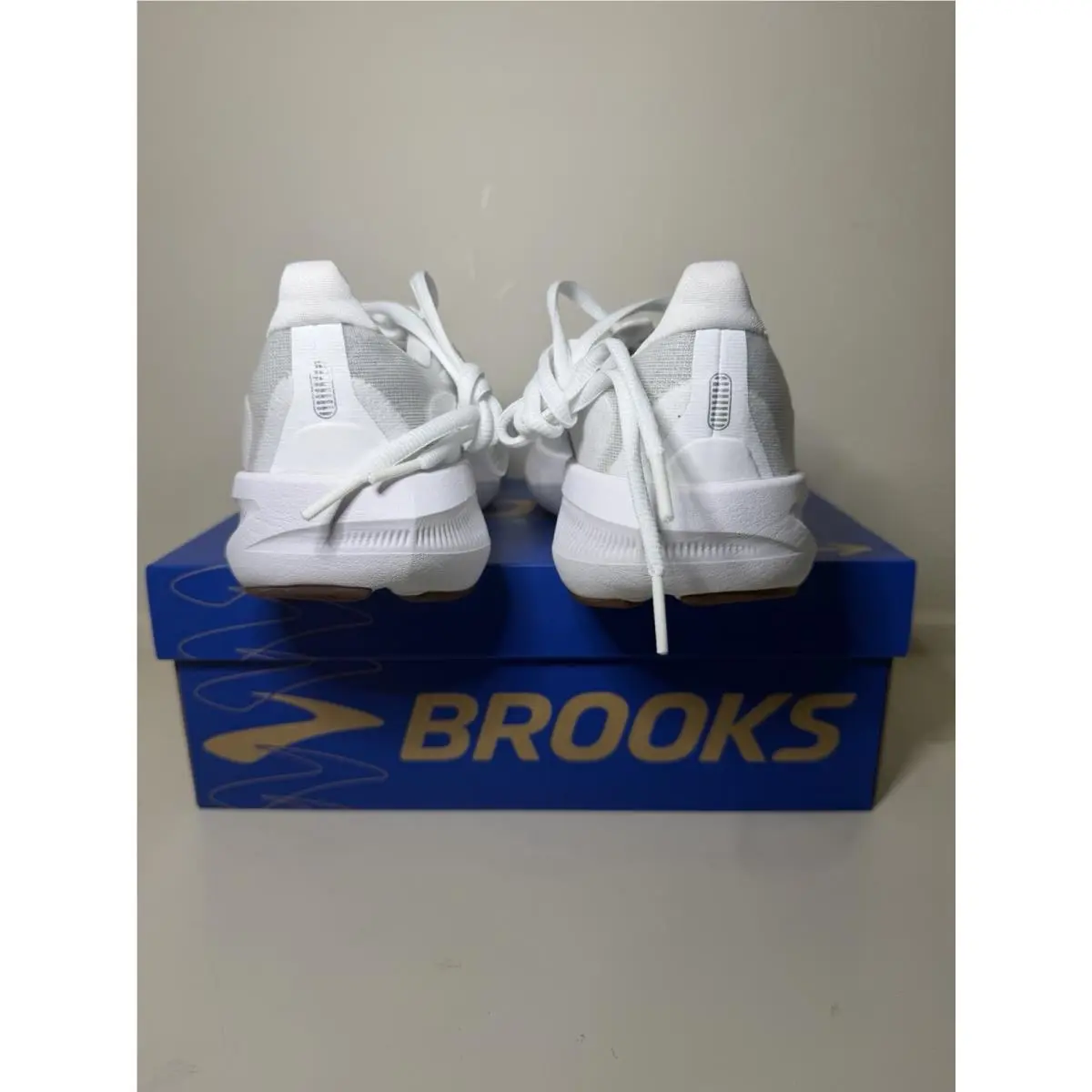 Brooks shoes - Brooks Revel 9 - Revel - Black 5