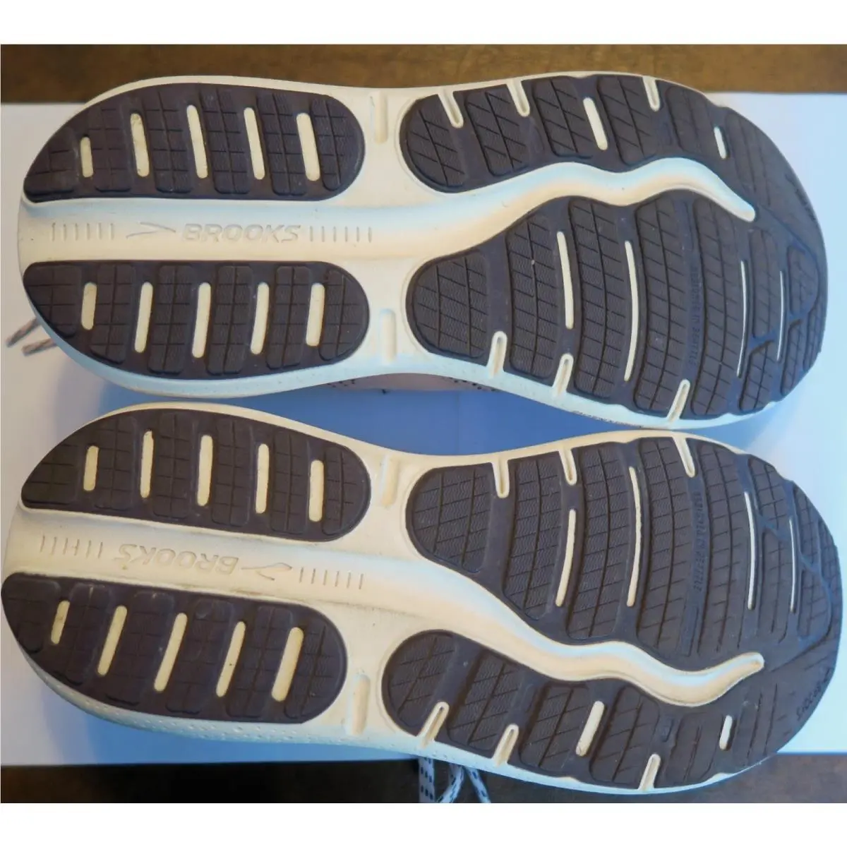 Brooks shoes - Brooks Ghost Max - Ghost Max - orchid 4