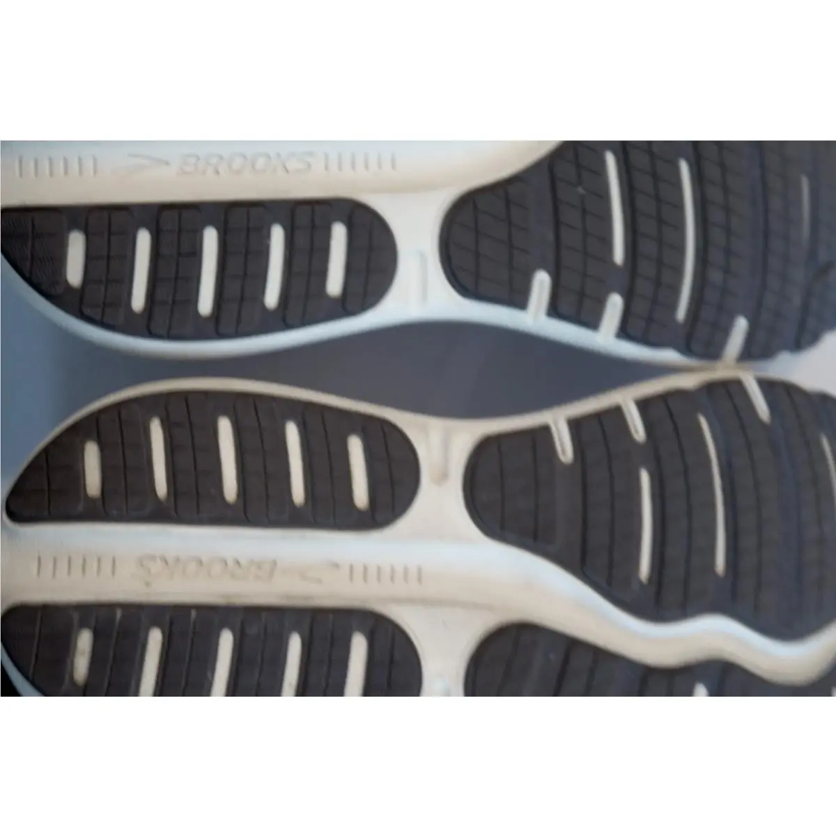 Brooks shoes - Brooks Ghost Max - Ghost Max - orchid 5