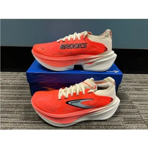 Brooks shoes - Brooks Hyperion Max - Hyperion Max - 120455 659 - Coconut/Fiery Coral/Atomizer (UPC: 195394682373) 1