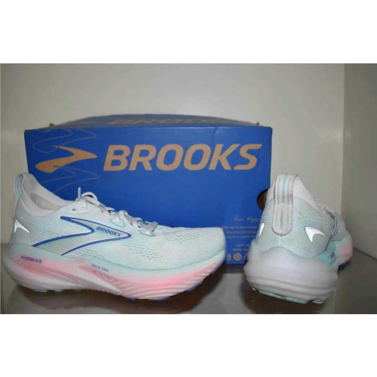 Brooks shoes - Brooks Glycerin GTS 22 - Glycerin GTS - 120435 1B 110 - White (UPC: 195394602999) 1