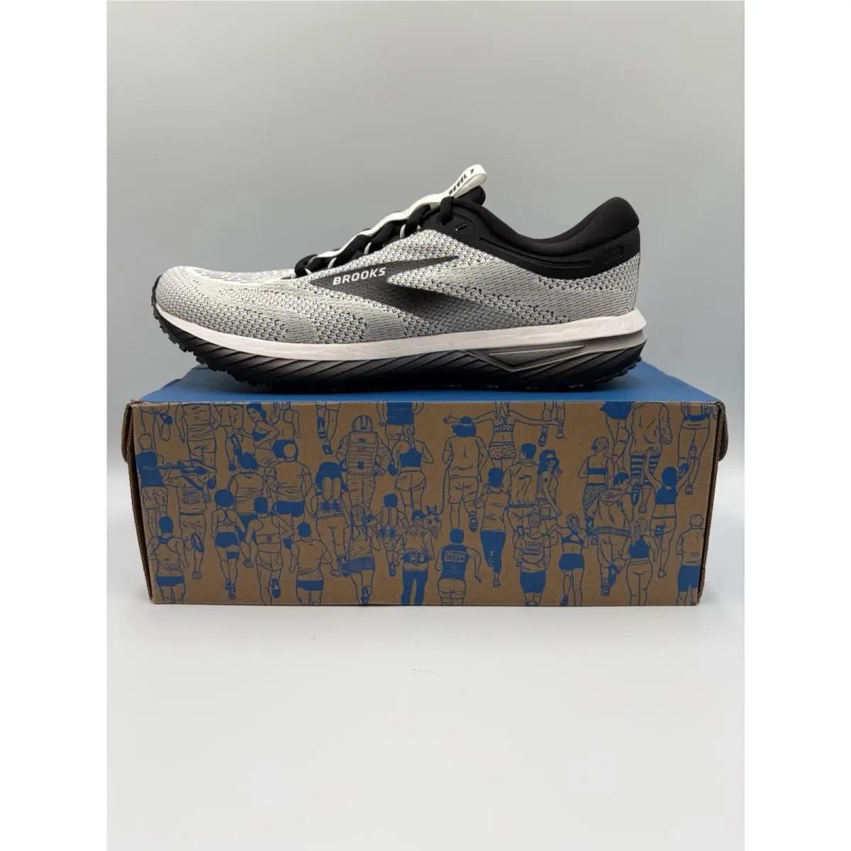 Brooks Revel 7 Shoes Mens Size 9.5 White/black Sneakers Running Shoes