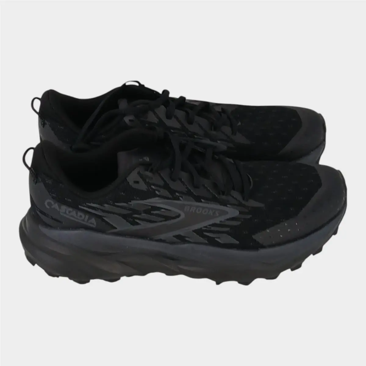 Brooks Men`s Cascadia 19 Running Shoes Sneakers Size 9.5D