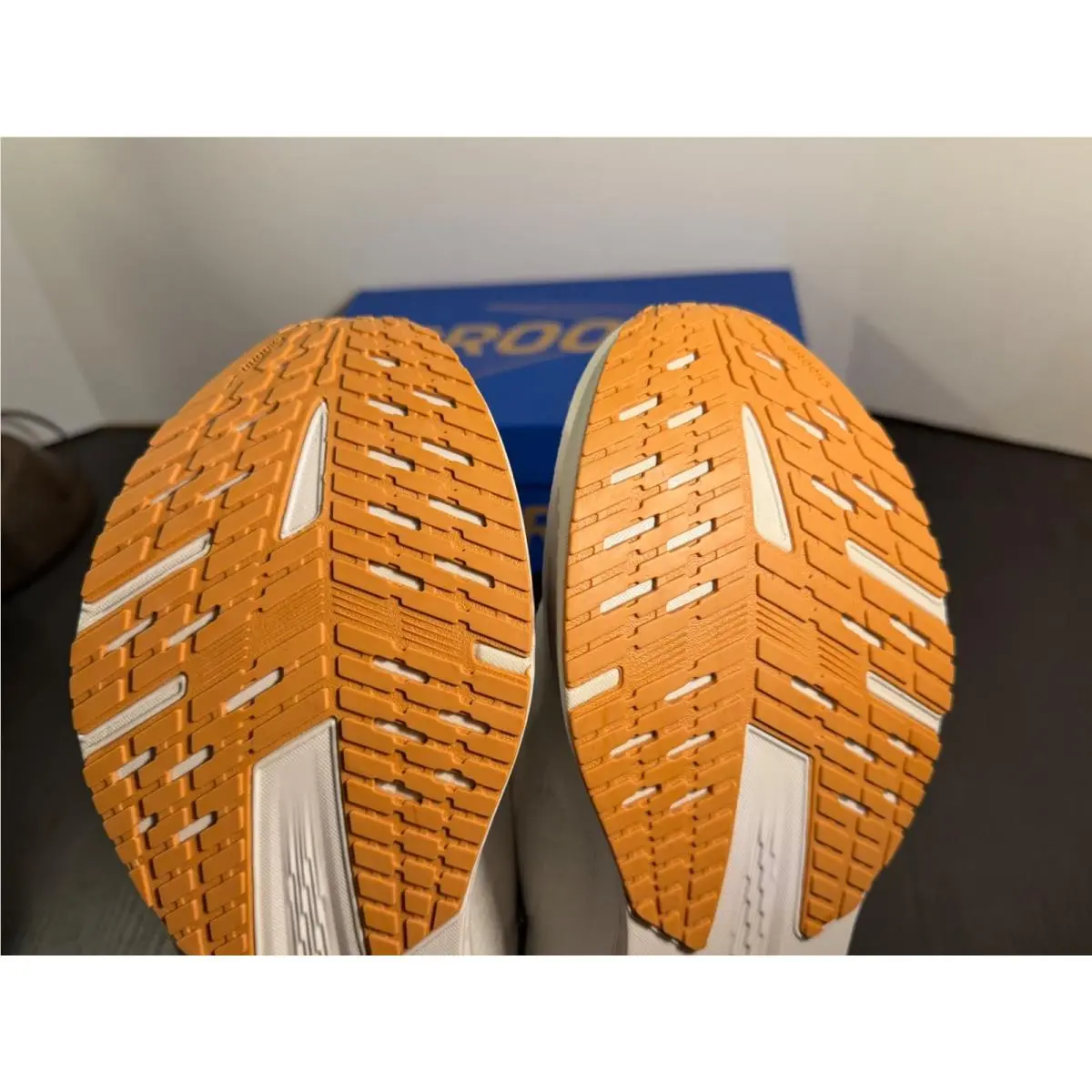 Brooks shoes - White, Black, Grey 13