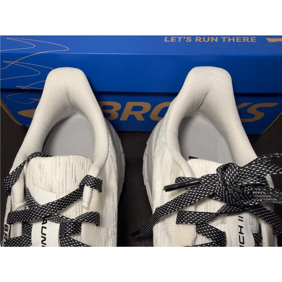 Brooks shoes - White, Black, Grey 4