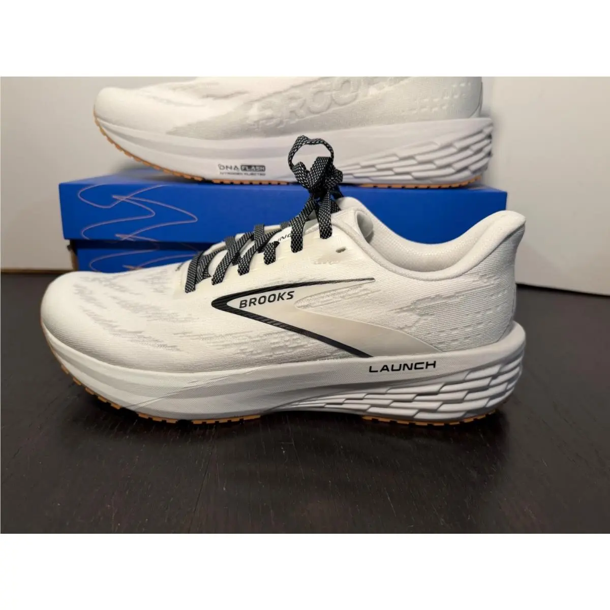 Brooks shoes - White, Black, Grey 6