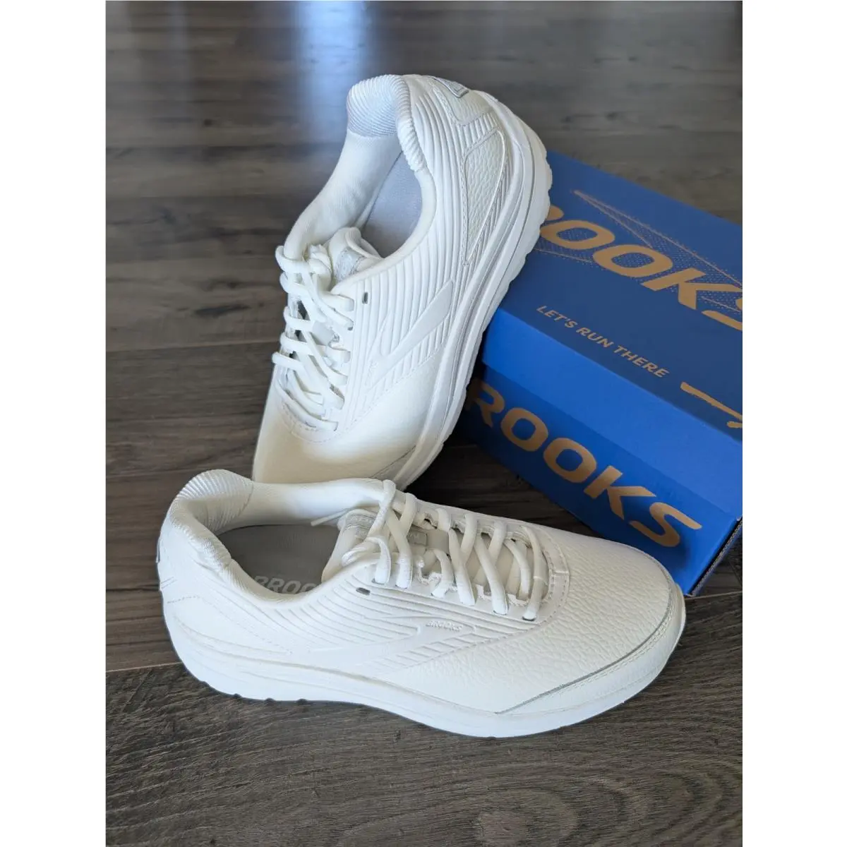 Brooks Addiction Walker 2 Womens 7.5AA White/white 120307 2A 142