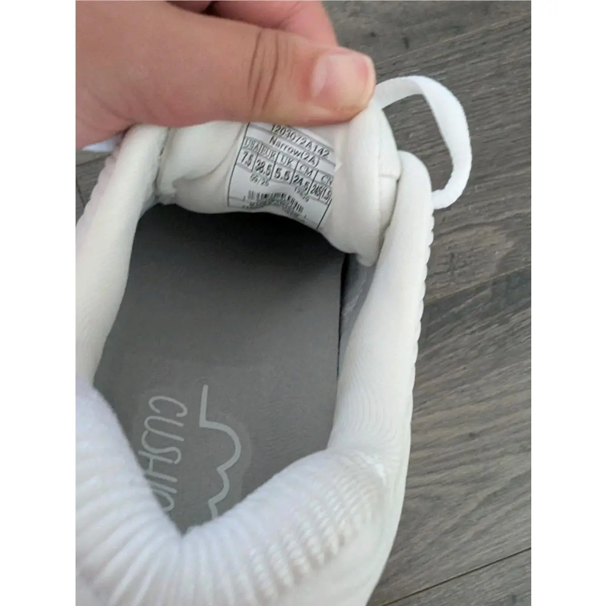 Brooks shoes - Brooks Addiction - Addiction - 120307 2A 142 - White 5