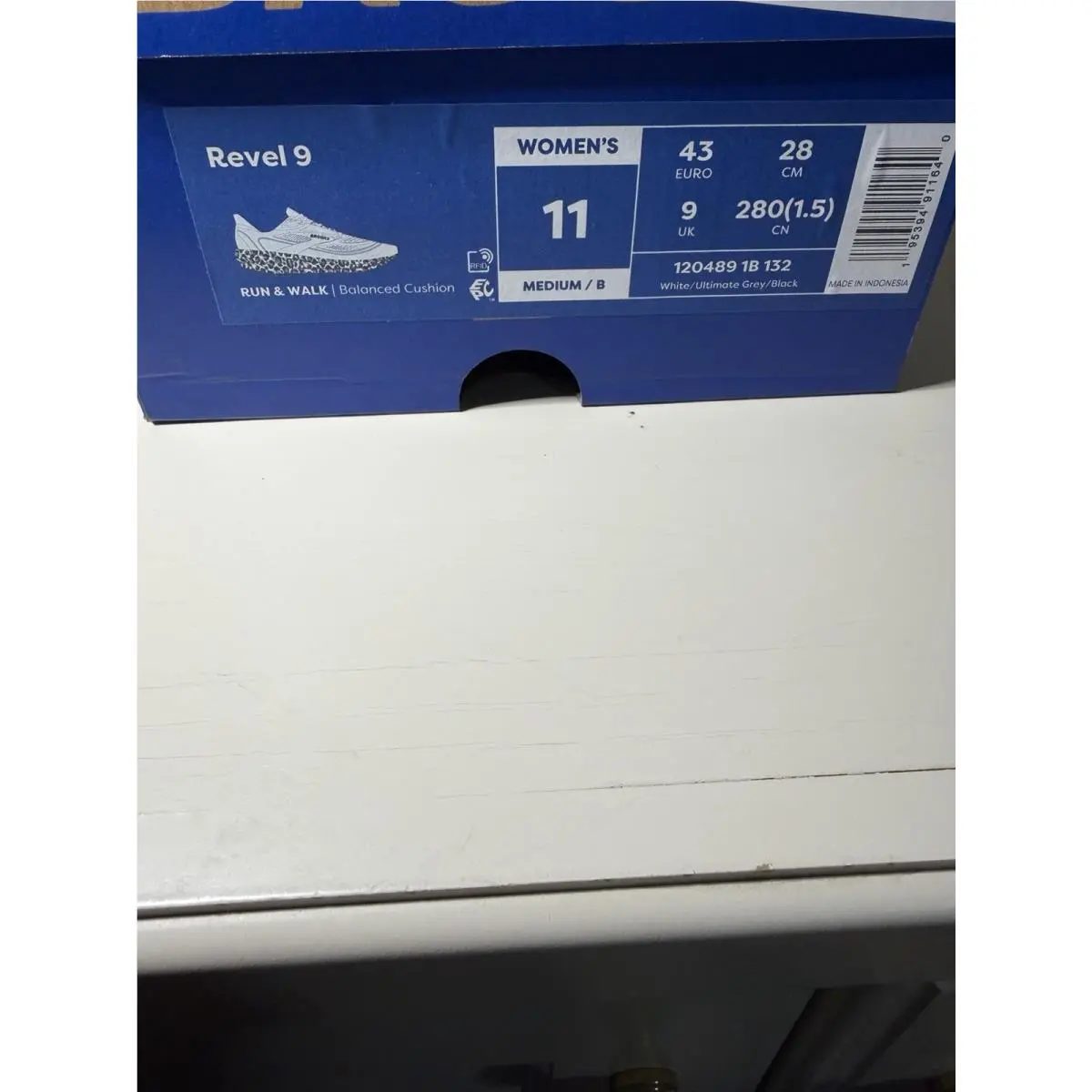 Brooks shoes - Brooks Revel 9 - Revel - White 8