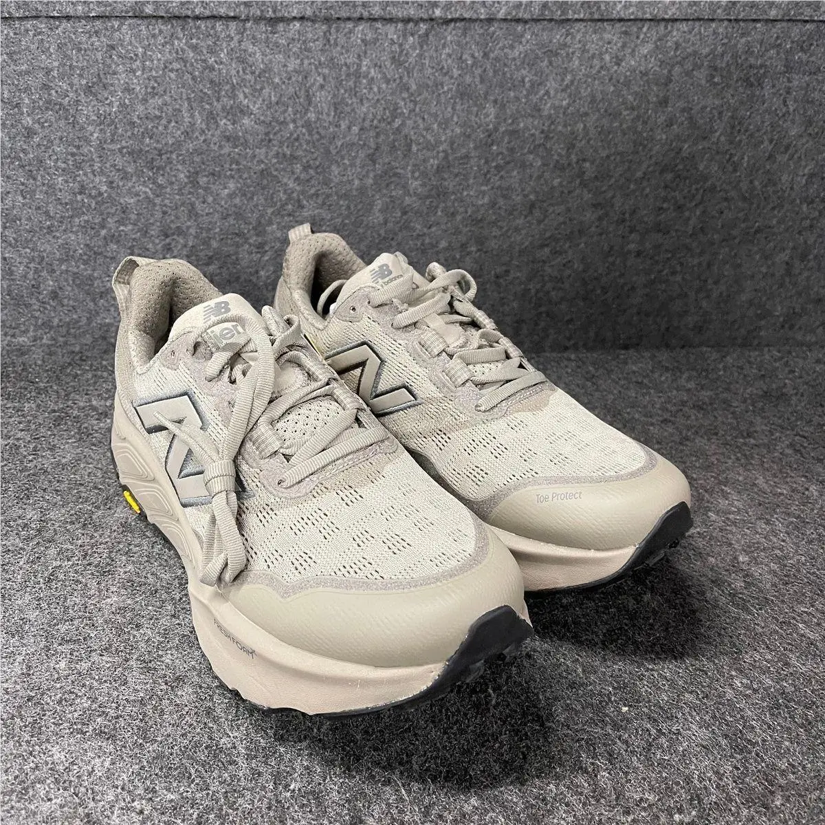 New Balance Fresh Foam X Hierro v9 Trail Running Shoe Women`s Size 9.5