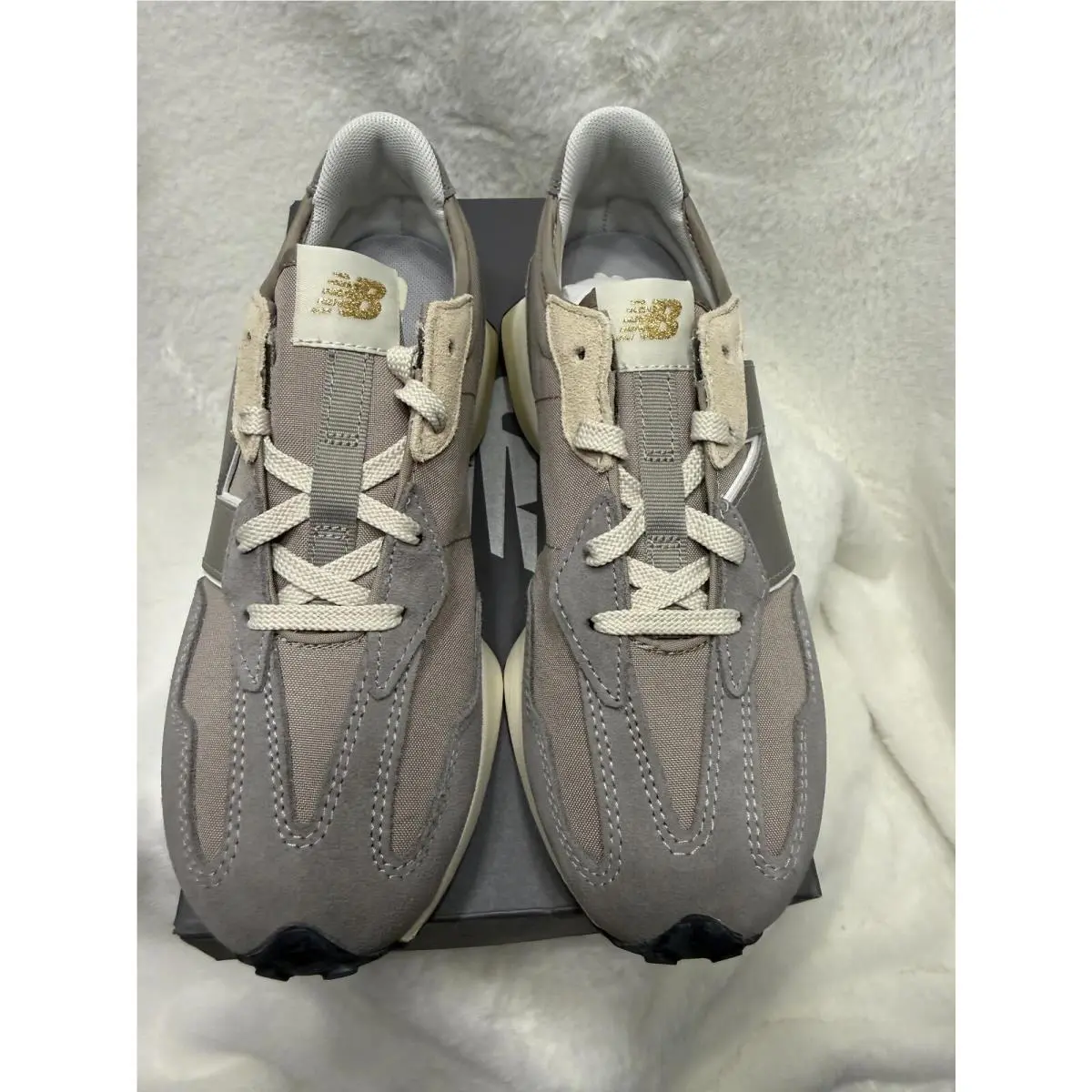 New Balance 327 Sneakers Youth Size 6.5 or Women`s Size 8
