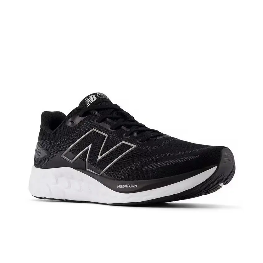 New Men’s New Balance 680 Athletic Running Sneaker - Men’s SZ 10.5 US