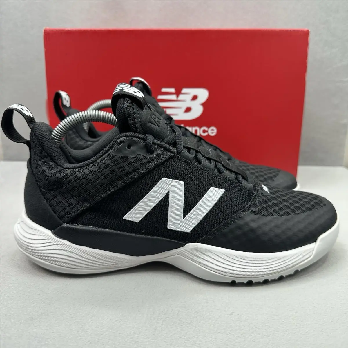 New Balance Fuelcell VB-01 Womens Size 9 B Volleyball Shoes Black / White New