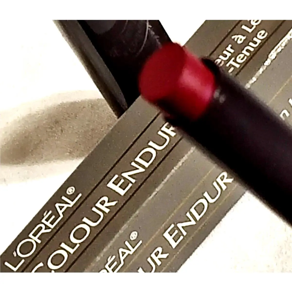 L`oreal Lipstick Rare Shade 625 Wild Violet Colour Endure Stay-on