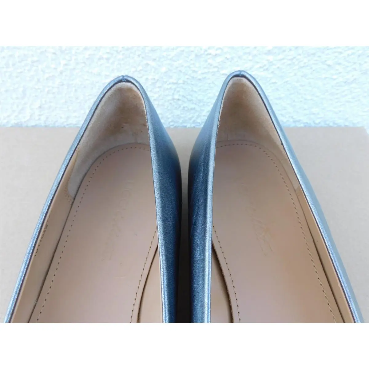 UGG shoes - UGG Collection Linda Metallic - Collection Linda Metallic - Silver (UPC: 888855468073) 2