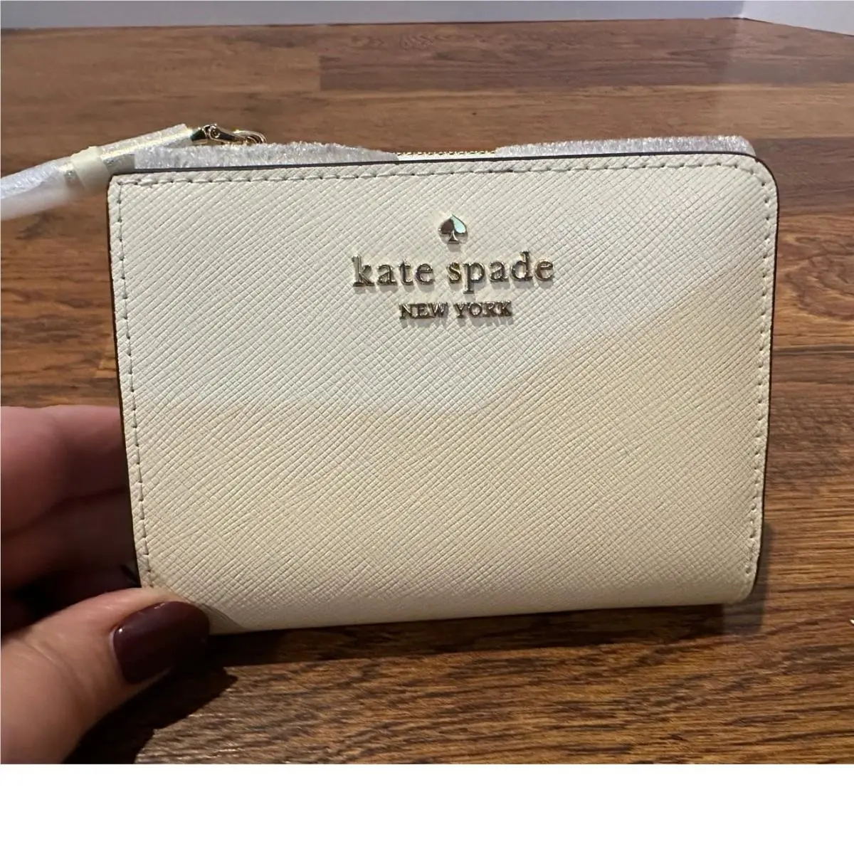 Kate Spade New York Leather Wallet Ivory Snap Closure Compact 4x5 Designer