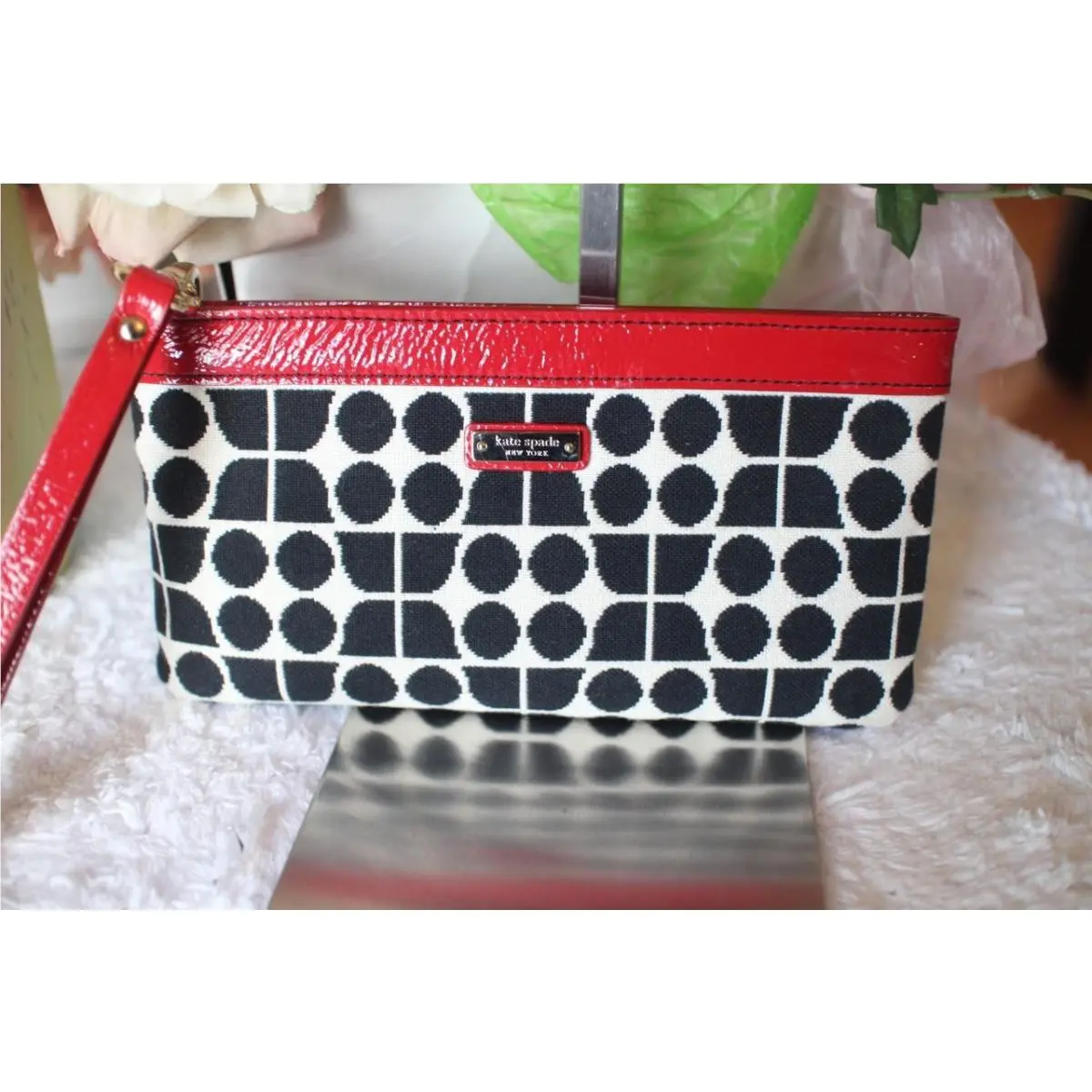 Kate Spade Zippered Chrissy Cornelia Street Noel Black Wrislet Pwru 400