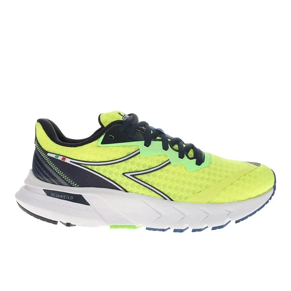 Diadora shoes - diadora Mythos Blushield Volo 2 Running - 178071-C9807 - White 4