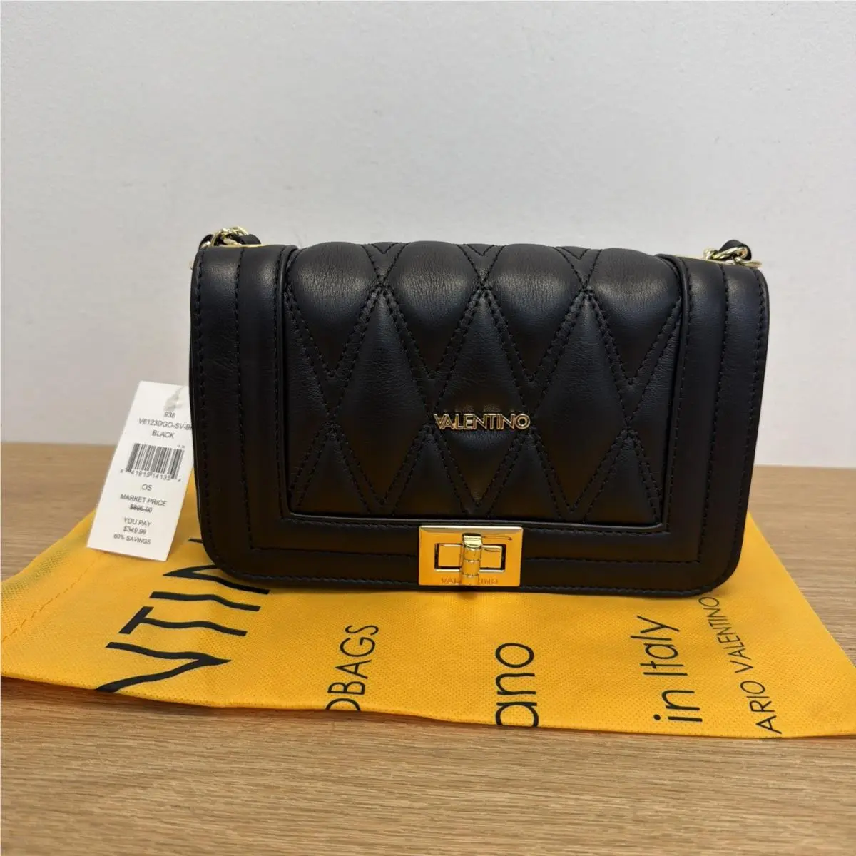 Adorable Mario Valentino Women`s Handbag Black Quilted Leather Shoulder Bag