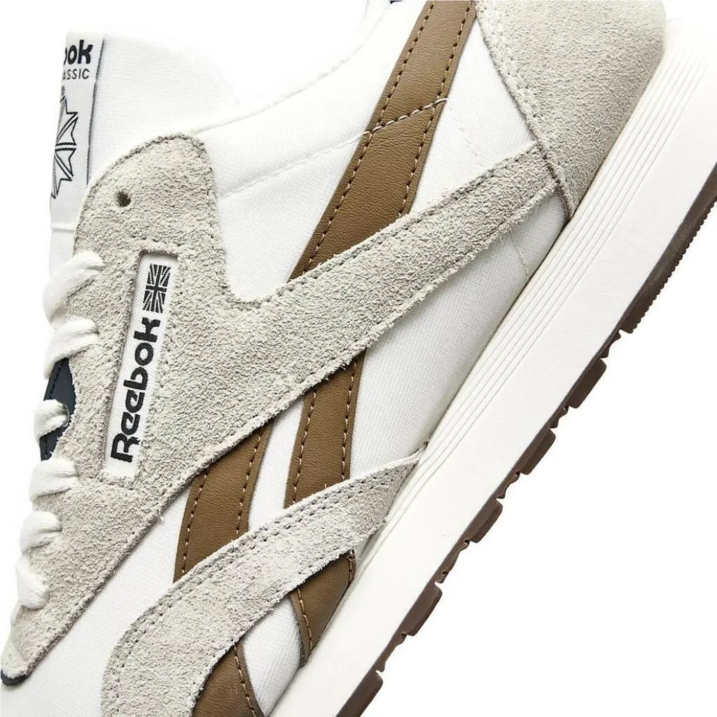 Reebok shoes - Reebok Classic Nylon - Classic Nylon - Beige, Manufacturer: Chalk/Utility Brown/Beige 23