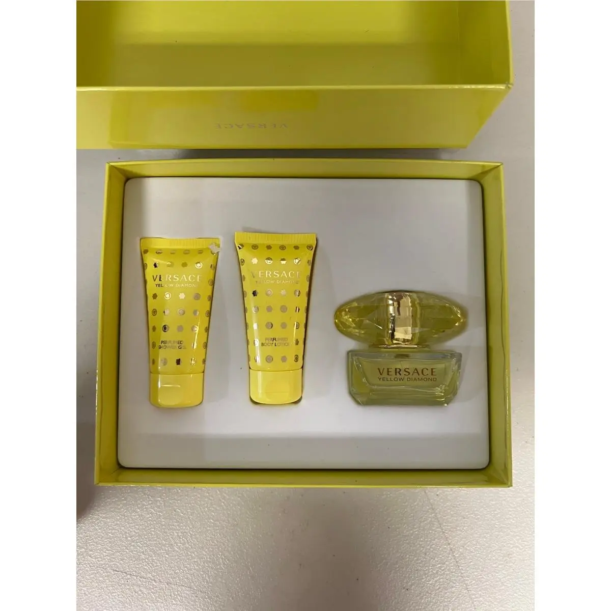 Versace Yellow Diamond Luxury 3-Piece Fragrance Gift Set For Women