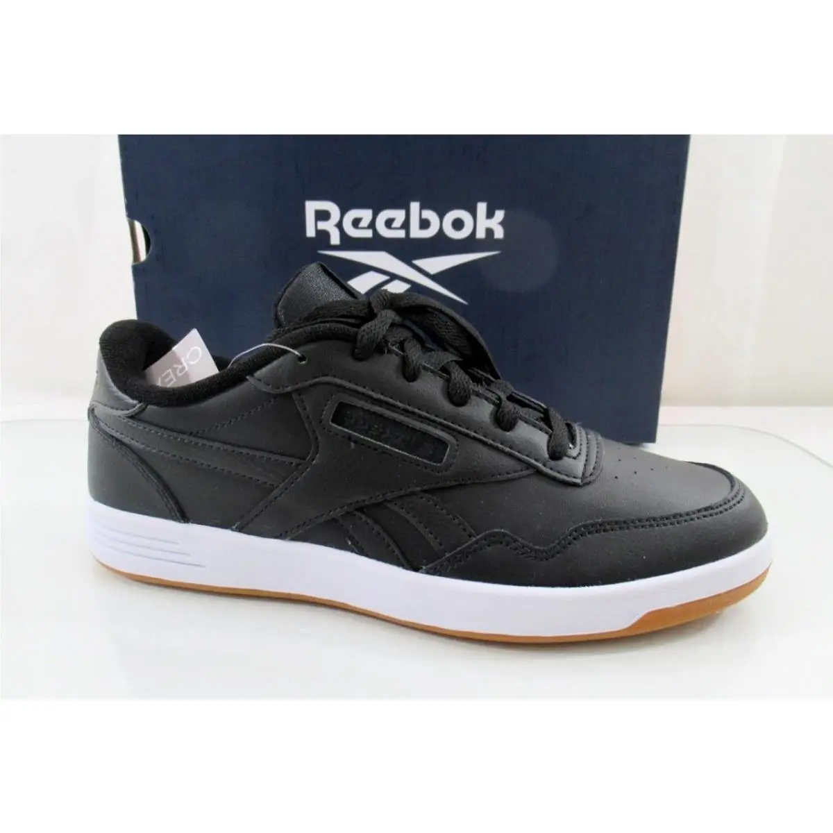 Women`s Reebok Club Memt Lace Up Sneakers Black Size 10